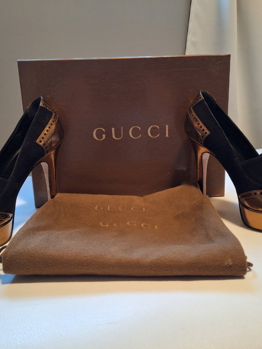 Gucci black and gold platform stiletto heels - Picture 8 of 16